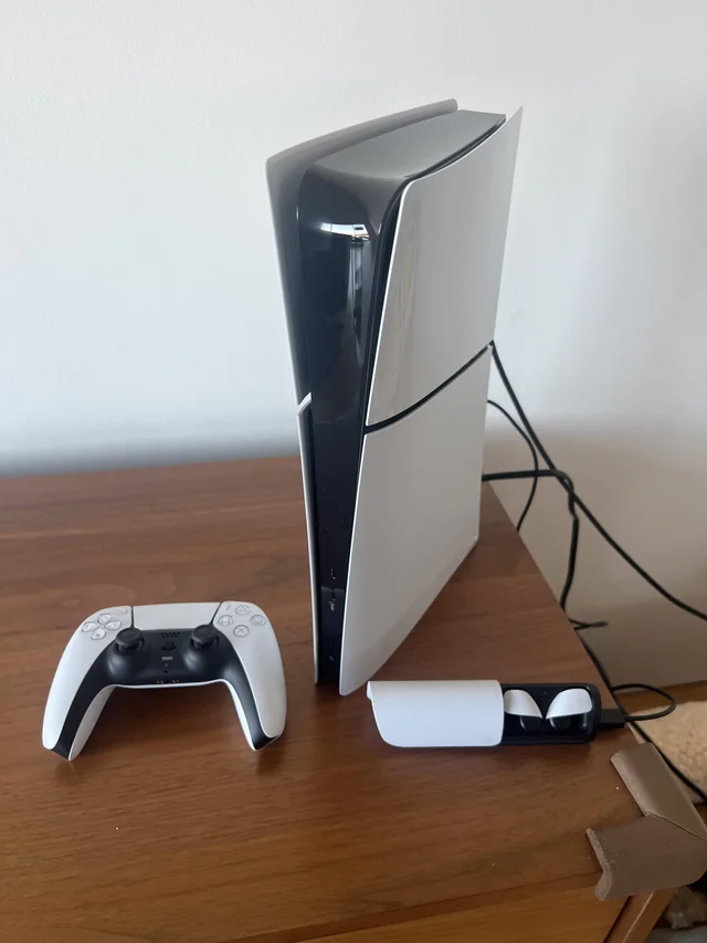 PS5 SLIM DG SEMI NOVA