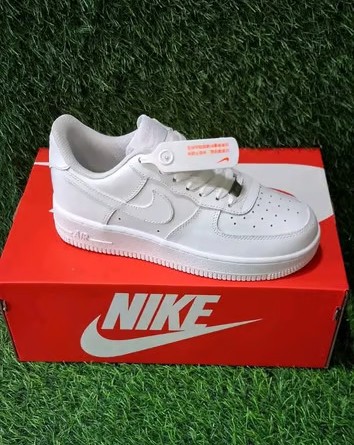 Nike Air Force branca